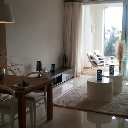 Laguna Appartement *